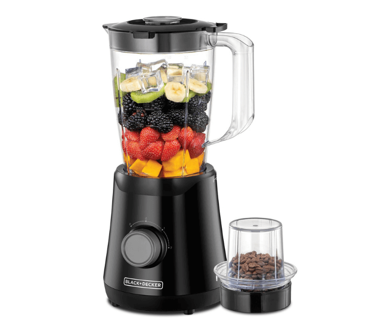 Black 500W Black+Decker BX530 blender crushing ice for a refreshing smoothie in a modern Lagos kitchen.